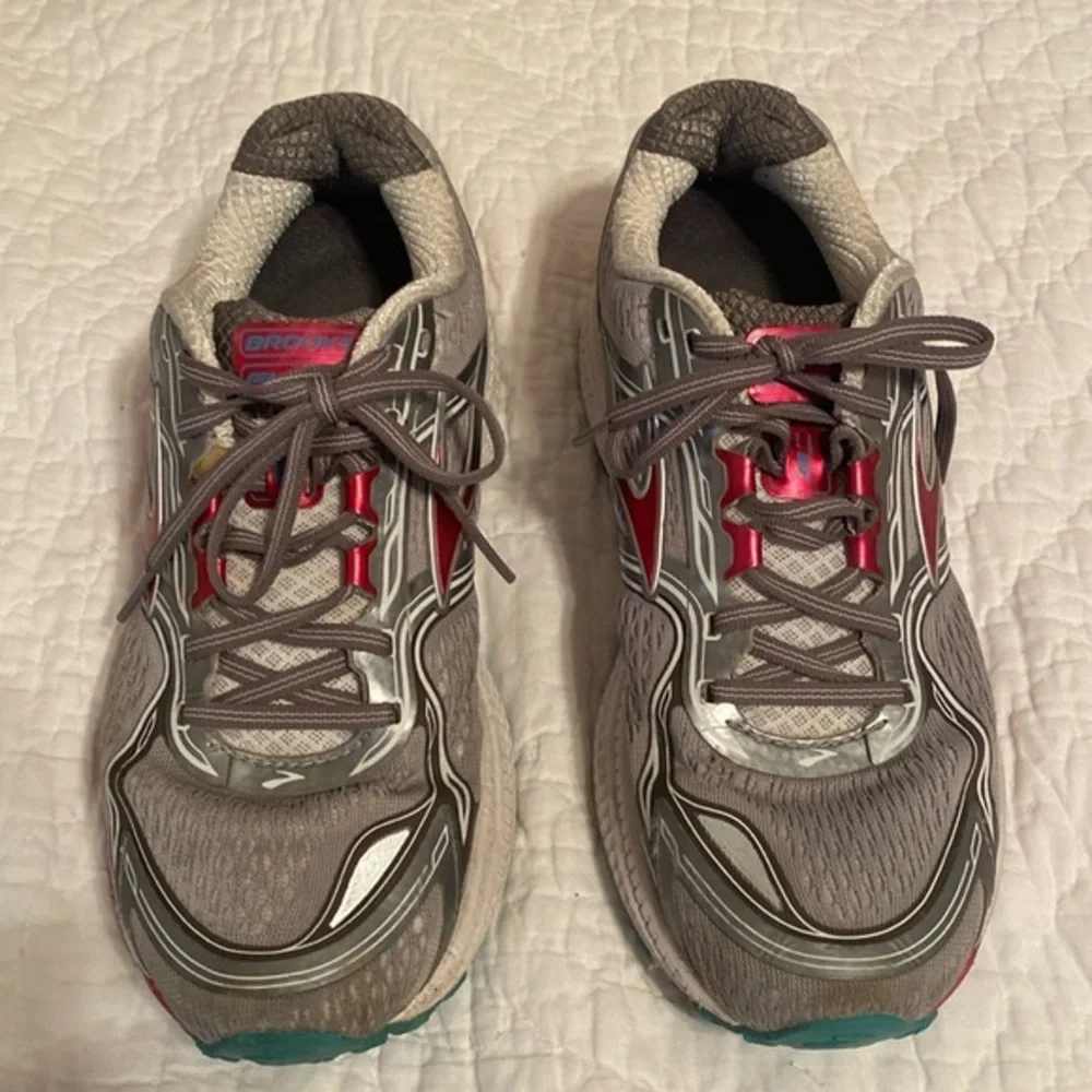 Brooks Ghost Sneakers